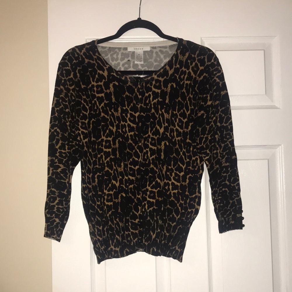 Women’s Leopard Print Cardigan Size Medium